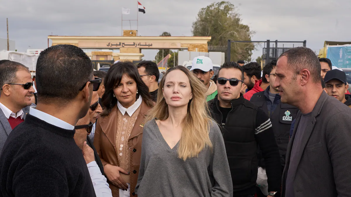 Angelina Jolie recorre el cruce de Rafah y refuerza su apoyo a los palestinos (+ Fotos)