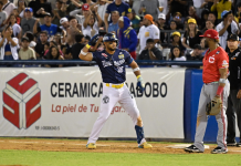 Ángel Reyes alcanza 20 jonrones en postemporada y se consolida como estrella de la LVBP