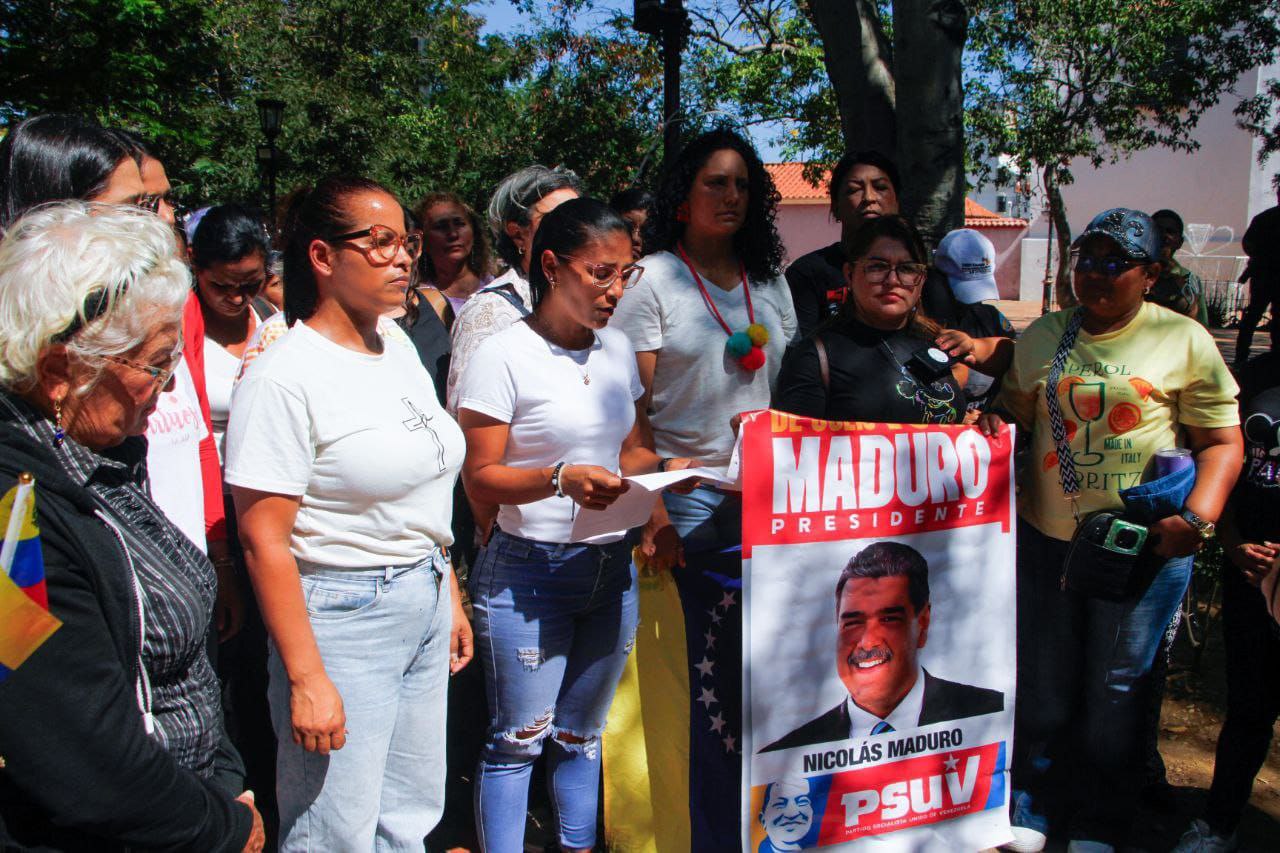 Falconianas se movilizan en repüdio y rechâzo a las acciones bélicas del presidente Donald Trump cøntra el país y el Presidente Constitucional (+ Fotos)