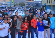 Más de mil carabobeños elaboraron pancarta en respaldo al presidente Maduro y la primera dama Cilia Flores (+ Fotos)