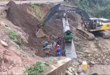 Füerza laboral del Ministerio de Transporte se desplegó para garantizar la reparación de la falla de borde en la Local 09 del municipio Junín (+ Video)