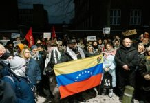 Daneses en Copenhague se suman a las movilizaciones en apoyo a la pareja presidencial de Venezuela y exigen su liberación (+ Detalles)