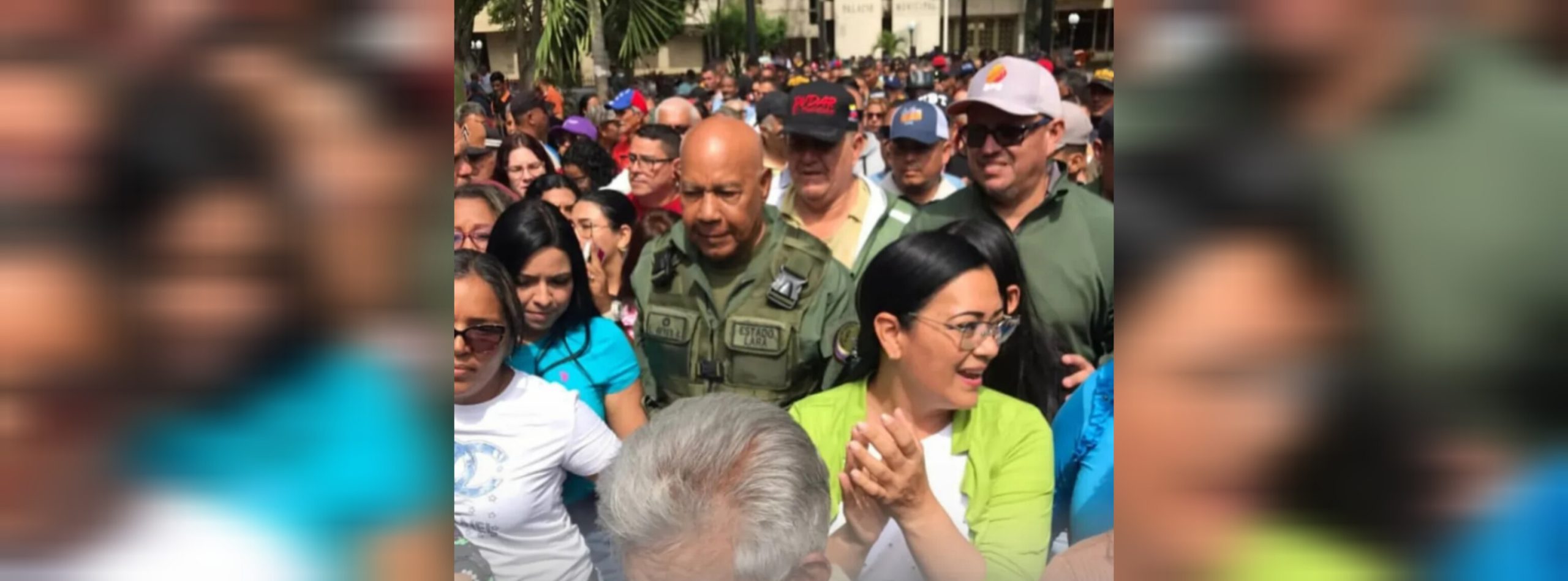 Larenses alzan su voz junto al gobernador Luis Reyes Reyes en respaldo a la soberanía del país: «Vamos todos dispuestos a defender la dignidad de nuestro pueblo» (+ Fotos)
