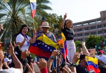 Más de 50 mil anzoatiguenses recorrieron las principales avenidas en una movilización por la soberanía y la defensa de Venezuela (+ Fotos)