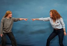 Reencuentro histórico en el universo Twilight: Rachelle LeFevre y Bryce Dallas Howard sellan su paz en la Comic Con (+ Video)