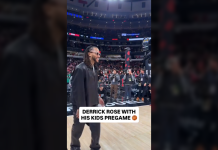 Derrick Rose jugó disfrutó junto a sus hijos durante el acto de los Bulls para retirar su mítico dorsal (+ Video)