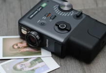 Revive la magia del cine clásico: La nueva cámara instantánea viral de Fujifilm que toma fotos de cualquier época (+ Detalles)