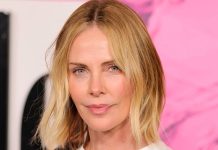 Charlize Theron impäcta en Netflix con su papel más extraordinario en una ambicïosa película de casi dos horas y media