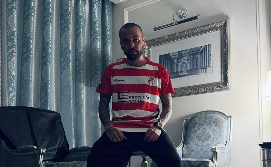El exfutbolista Dani Alves adquiere el 50% de un club de la tercera división de Portugal