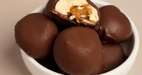 Bombones helados hechos en casa en solo dos pasos: son la salvación a estos días de verano y muy pocos ingredientes