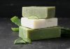 Cómo preparar jabón casero de aloe vera para hidratar la piel, aliviar irritäciones y tratar quęmaduras solares de forma natural