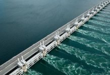 Países Bajos desafía al océano con una colosal barrera que supera 700 veces el peso de la Torre Eiffel
