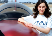 De fabricar aviones a los 14 años a desafïar las leyes de Einstein: ahora busca probar que el universo es un holograma (+ Detalles)