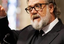 Russell Crowe critica el activismo mediático de celebridades y apuesta por la ayuda discreta