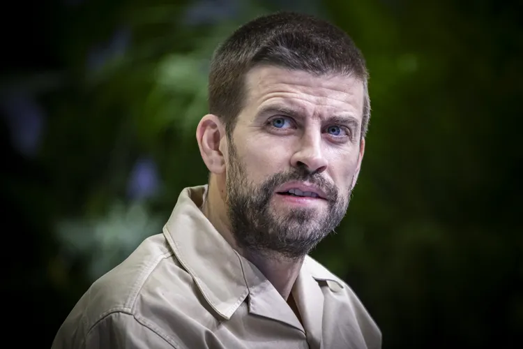 El fantäsma de la sesión de Shakira persigue a Piqué: Incidênte viral durante su visita a Ceuta (+ Detalles)