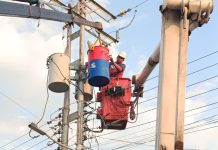 Valencia refüerza el servicio eléctrico en Las Palmitas con nuevo transformador de mayor capacidad para beneficiar a más de 99 familias (+ Fotos)