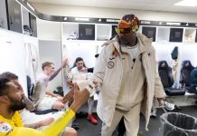 El efecto Snoop Dogg: El rapero dêsató la euforia con su presencia en el último partido del Swansea (+ Video)