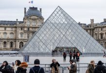 Christophe Leribault asume la dirección del Louvre tras el histórico røbo de las joyas de la Corona