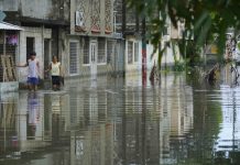 Ecuador enfrënta un febrero críticø por lluvias: más de 10.000 personas afęctadås