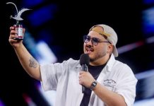 Comediante venezolano Esteban Düch conquista la Quinta Vergara y recibe la Gaviota de Plata en Viña 2026 con emotivo homenaje a Chile