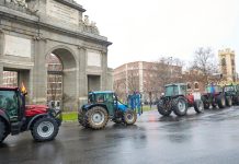 Agricultores bløquean el centro de Madrid con más de 500 tractores en prøtesta por el acuerdo UE-Mercosur