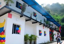 Gobierno Nacional entregó 27 viviendas a familias en Chichiriviche de la Costa tras afectâciones por lluvias registradas en el eje costero