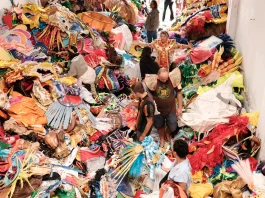 Una segunda vida para los disfraces de Carnaval: la idea de Río de Janeiro para que los residuos de la fiesta no terminen en el basurero