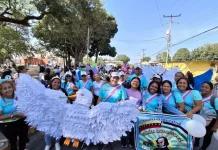 Santa Rosalía se llena de color con el desfile pedagógico de la Mascarada Portuguesa 2026 (+ Detalles)