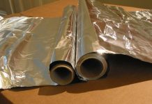 Arquitectos recomiendan usar papel de aluminio en paredes para detectar humedad y ahorrar en reparaciones