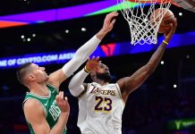 LeBron James hace historia al superar los 43.000 puntos en una jornada de contrastes para los Lakers