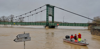 Emêrgencia climática en Europa: Tørmentas dejan tres fallêcidos y récords de inündaciønes en Francia y España