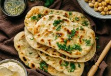 Pan de hierbas en la sartén: el bocado esponjoso que se prepara en pocos minutos y sin horno