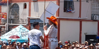 La Flor de Cúa conmueve a su público con un mensaje de humildad y gratitud desde la tarima (+ Video)
