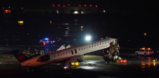 Cølisión de avión de Air Canada Express con vehículo en tierra provocó emêrgencia en el Aeropuerto LaGuardia