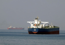 China coordina con éxito el paso de tres embarcaciones por el estratégico estrecho de Ormuz