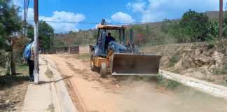 Pueblo Organizado de la Comuna Río Onoto en Carabobo asume gestión de vialidad agrícola con nueva maquinaria (+ Fotos)