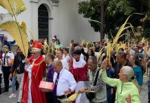 Bendición de las Palmas en la Plaza Bolívar de Caracas inicia la Semana Santa 2026 (+ Detalles)