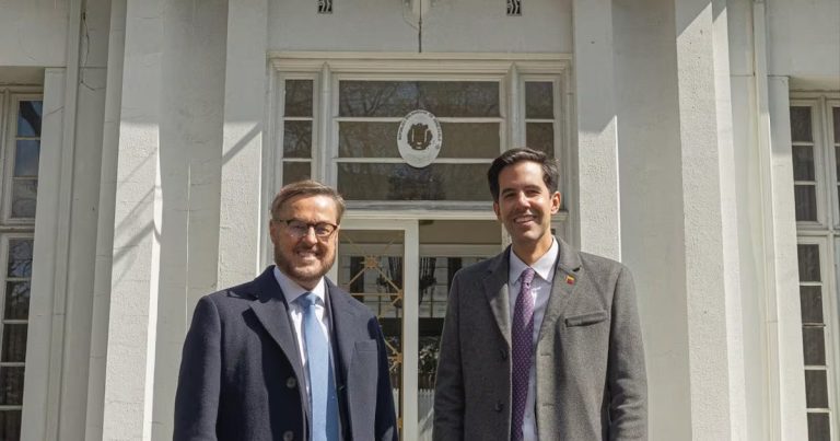 Gobierno de Venezuela retoma control de sedes diplomáticas en Estados Unidos tras licencia del Departamento del Tesoro