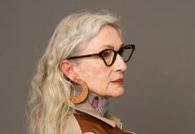 La rutina de ducha que recomiendan los expertos para mujeres mayores de 50: el secreto para una piel más suave, hidratada y luminosa