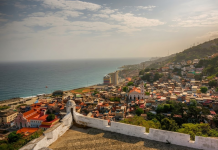 Atardeceres, historia y sabor: Descubre por qué el Fortín El Vigía es el mejor balcón de La Guaira (+ Detalles)