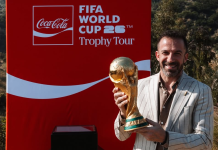 ¡Comienza el tour! El trofeo de la Copa del Mundo llegó a Los Ángeles de la mano de Alessandro Del Piero (+ Detalles)