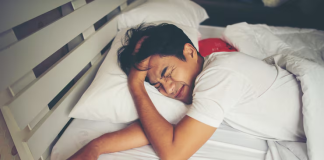 Jet lag social: El costo oculto de ignorar los ritmos naturales de descanso en el rendimiento profesional (+ Detalles)