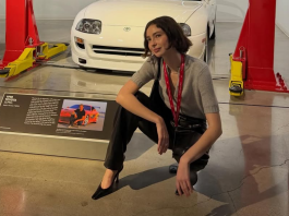 ¡La foto del mes! Hija de Paul Walker posa junto al icónico Toyota Supra con el que saltó a la fama (+ Detalles)