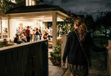 Estudio reveló que las personas que evitan despedirse en eventos sociales se ahorran dos días al año (+ Detalles)