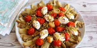 Ensalada templada de berenjena asada receta fácil: un espectáculo de sabor perfecta como plato único para una cena nutritiva