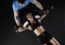 El mejor ejercicio para eliminar las “alas de murciélago” no es solo pilates, según expertos (+ Detalles)