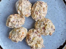 Huevos rellenos para los amantes de los encurtidos que nunca fallan de aperitivo: Una combinación pensada sin complicarse