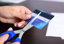 Gobierno de España confirma que bloquęará cuentas bancarias y tarjetas de crédito de contribuyentes incluidos en lista de morøsos