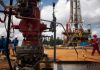 Producción petrolera de Venezuela aumenta 10 % en febrero y vuelve a superar el millón de barriles diarios tras meses de recuperación en la industria