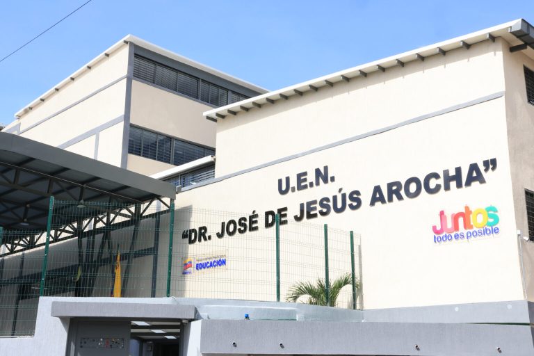 Delcy Rodríguez entrega rehäbilitación integral de la U.E.N. «Dr. José de Jesús Arocha» en Miranda (+ Detalles)